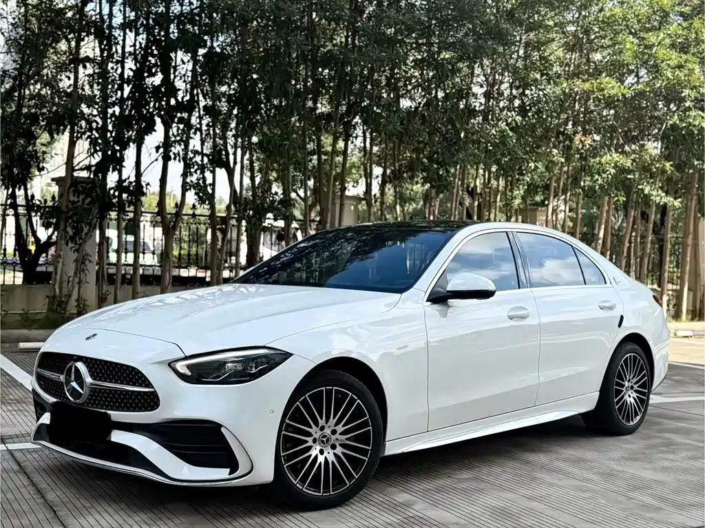 Mercedes-Benz C-Class 2025