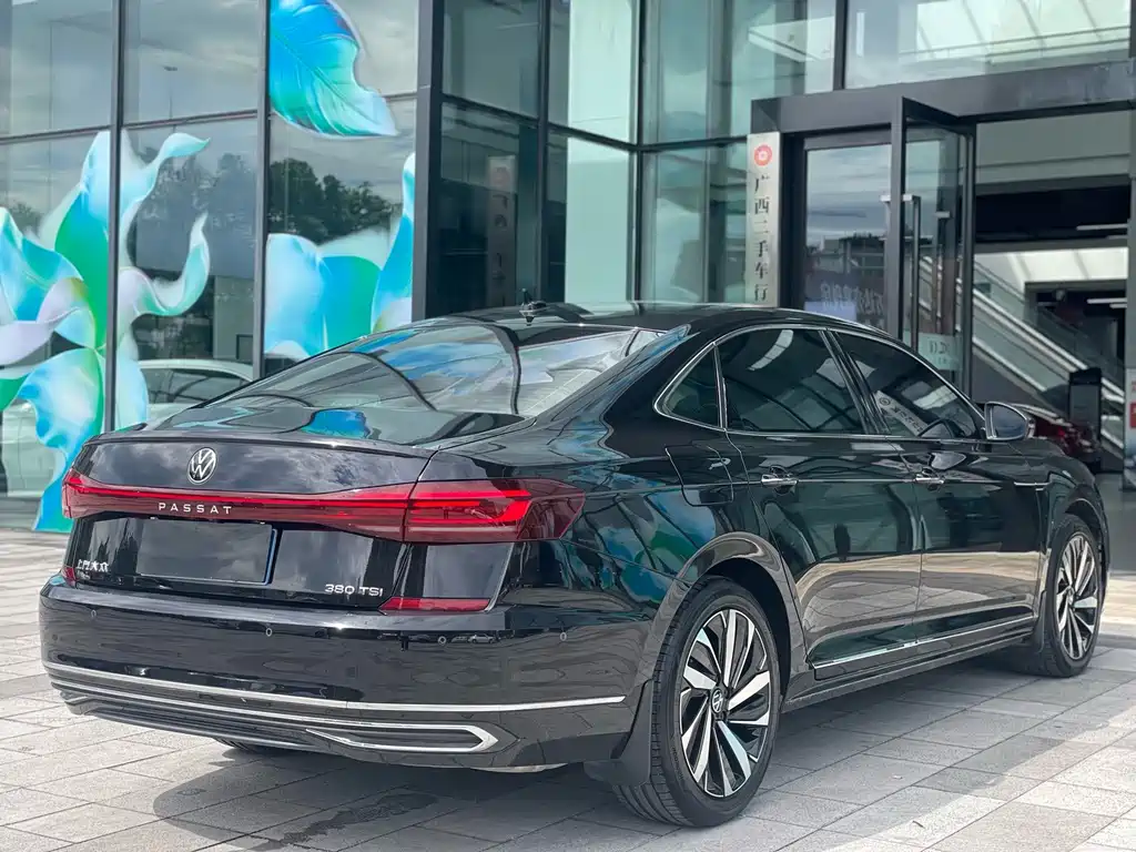 Volkswagen Passat — миниатюра 4