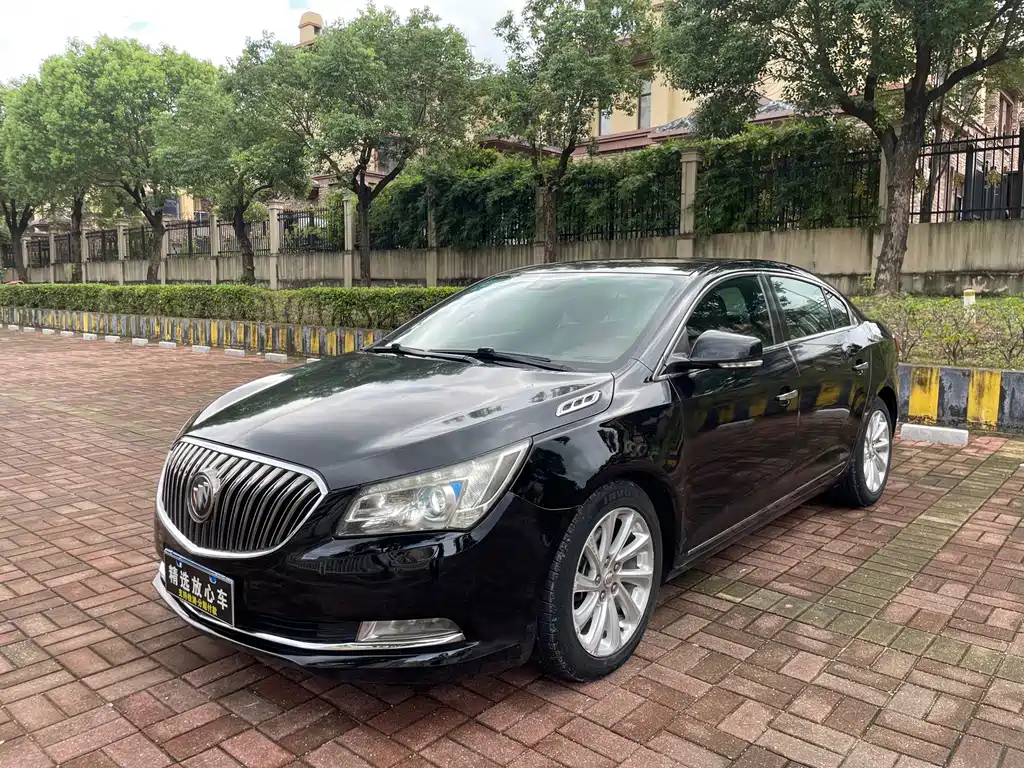 BUICK LACROSSE