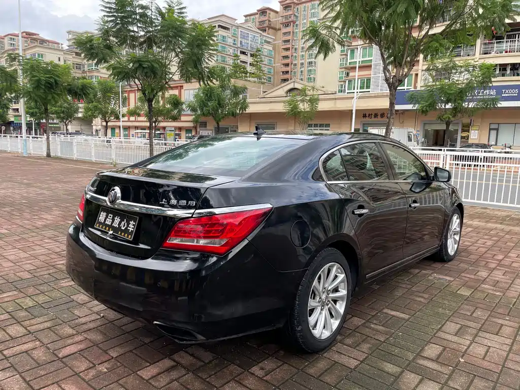 BUICK LACROSSE