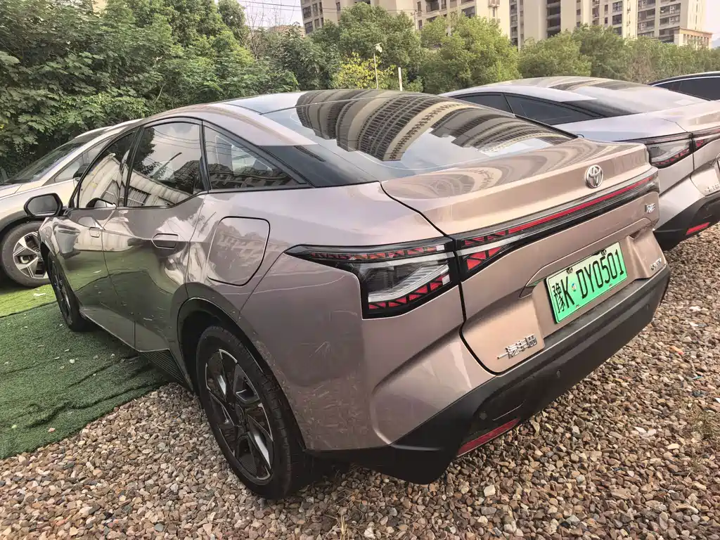 Toyota bZ3 — миниатюра 6