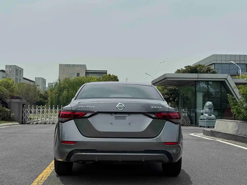 Nissan Sylphy — миниатюра 8