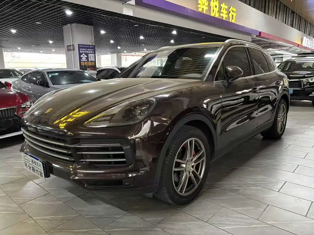 PORSCHE CAYENNE