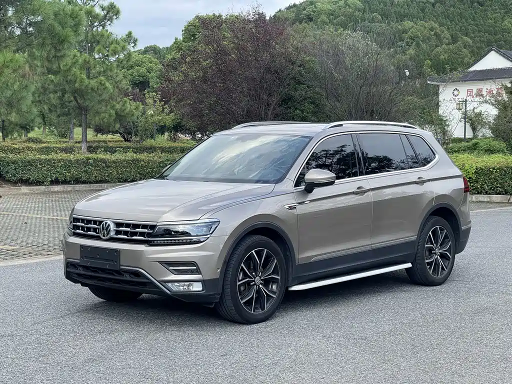 Volkswagen Tiguan L