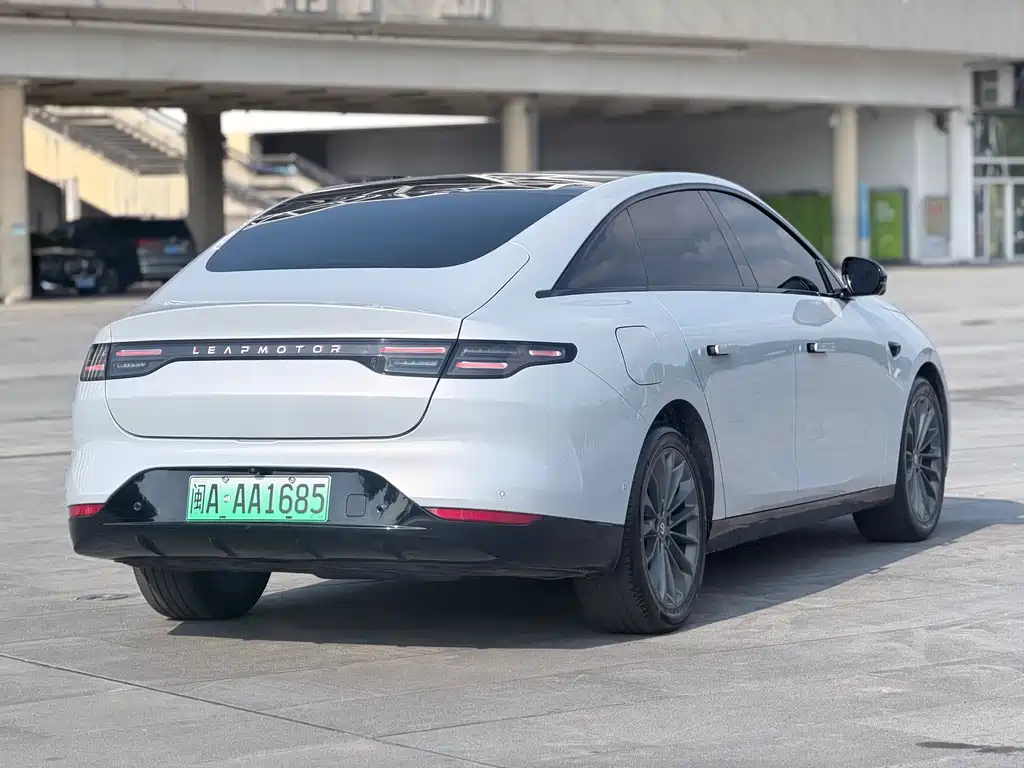 Leapmotor Leapmotor C01 — миниатюра 7