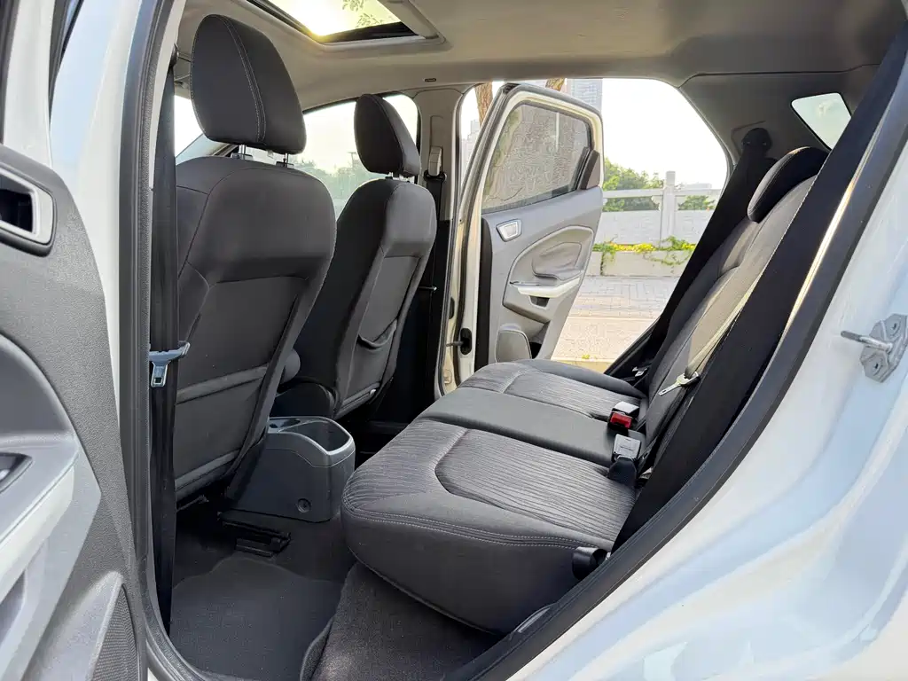 Ford EcoSport 2013 1.5L AT Luxury