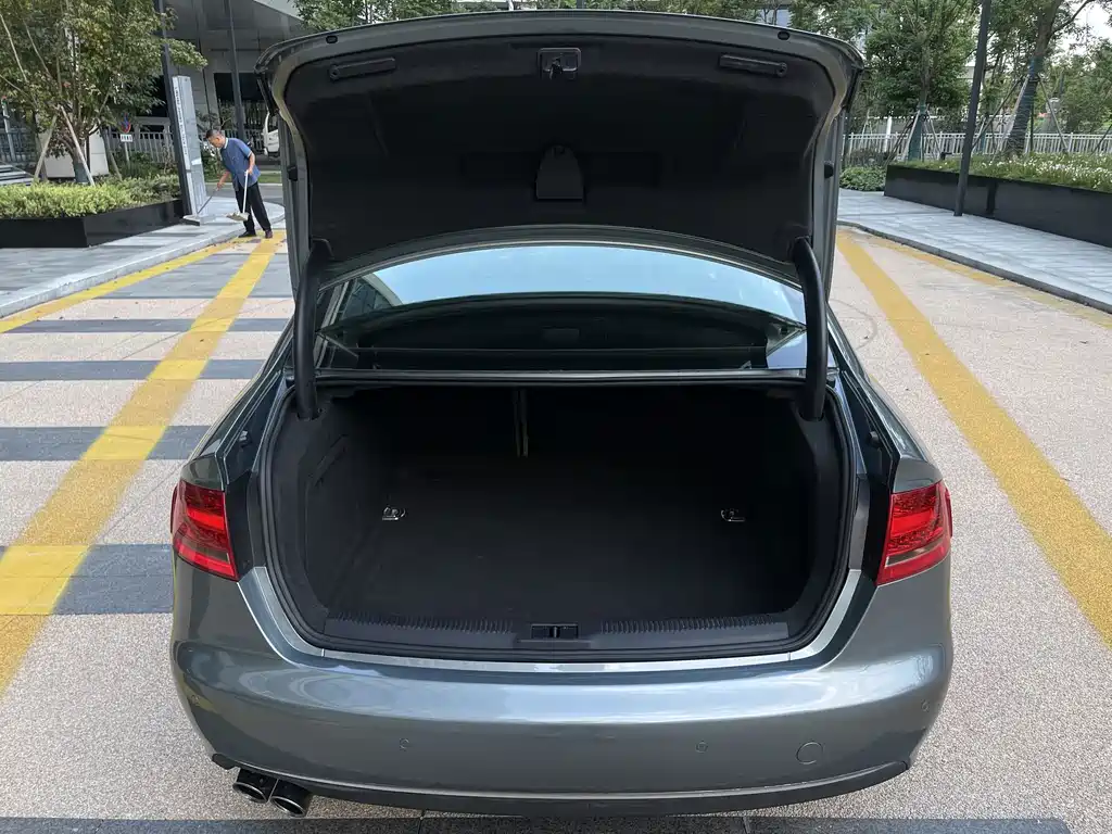 Audi A4L — миниатюра 20