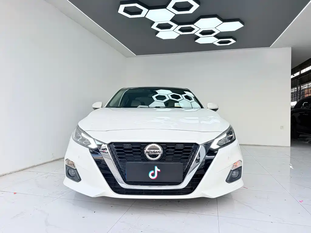 Nissan Teana — миниатюра 2