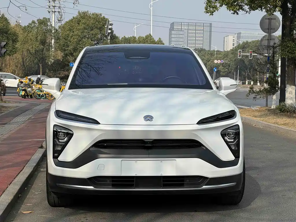 NIO NIO EC6