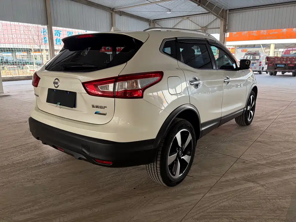 Nissan Qashqai 2017 2.0L CVT Smart V