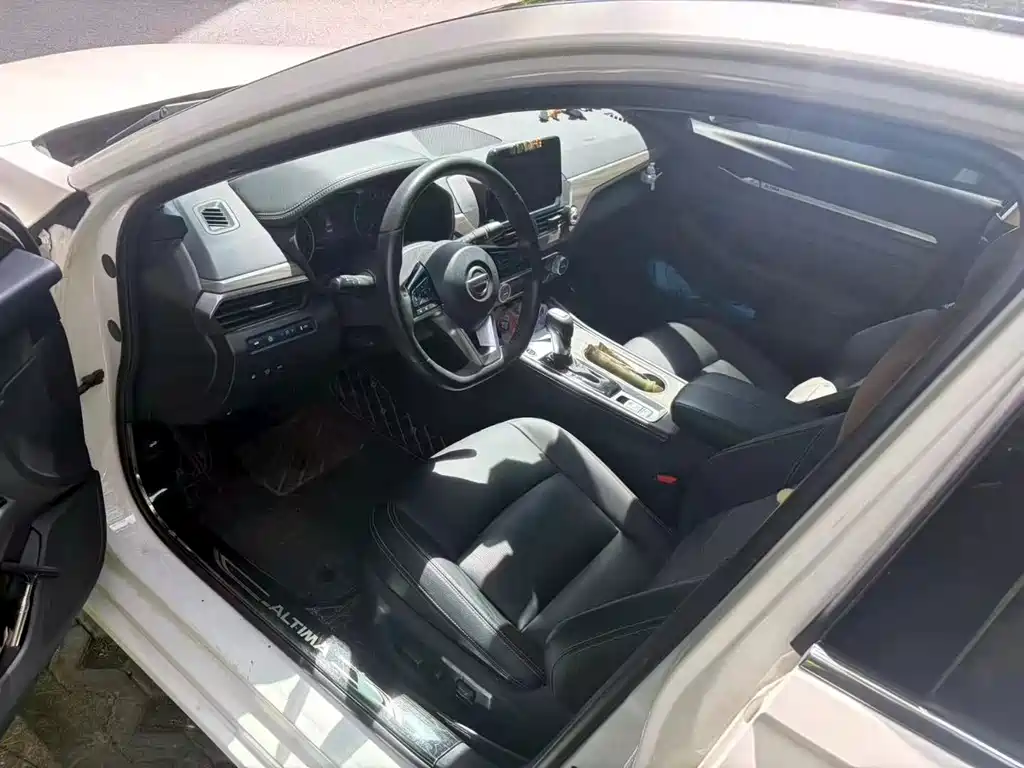 Nissan Teana — миниатюра 2