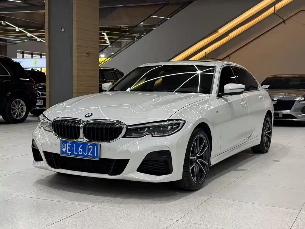 BMW 3 Series 2021
