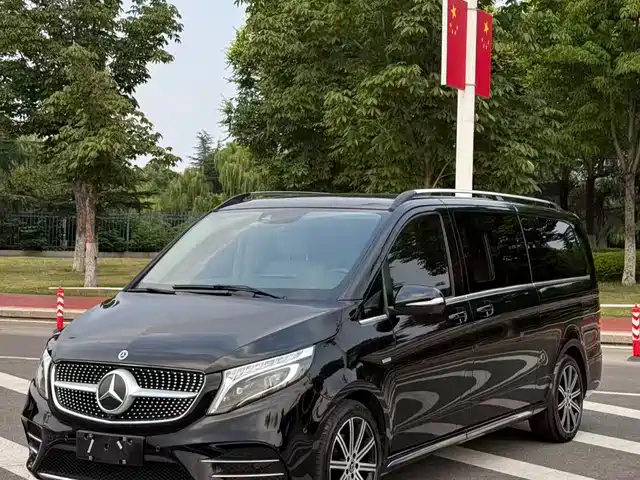 Mercedes-Benz V-Class