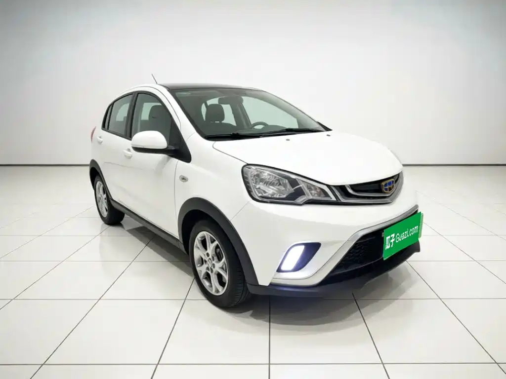 Geely Vision X1 — миниатюра 3