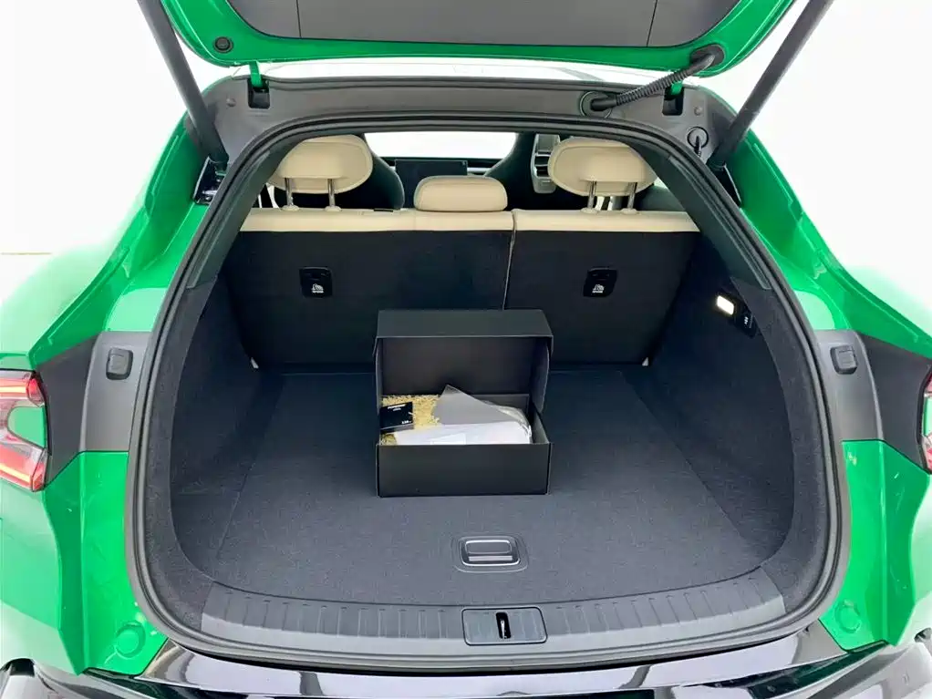 XIAOMI CAR XIAOMI YU7