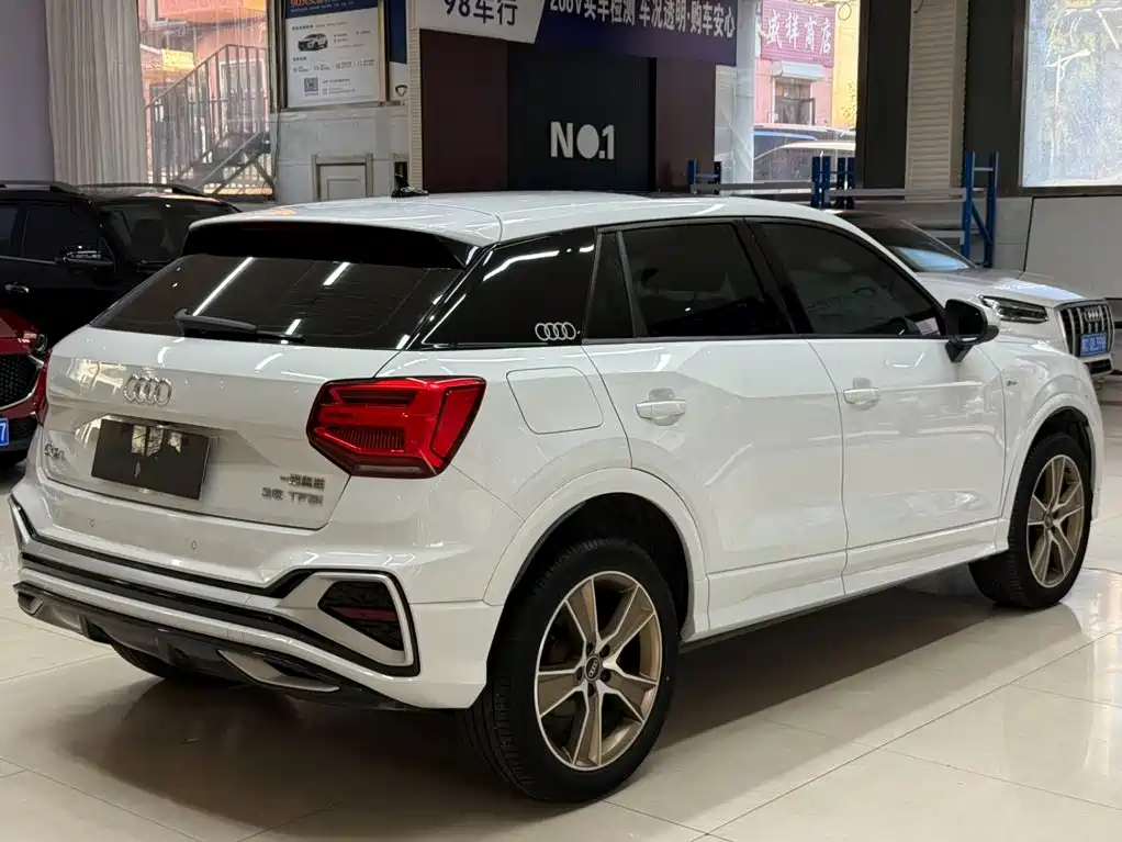 Audi Q2L — миниатюра 4