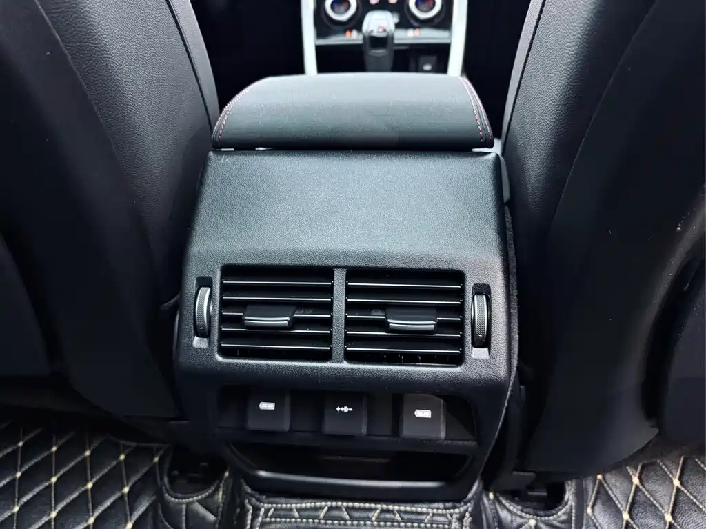 LAND ROVER DISCOVER SPORTS