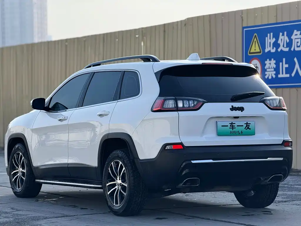 Jeep Cherokee 2.0T 2WD Smart Edition China V, фото 7