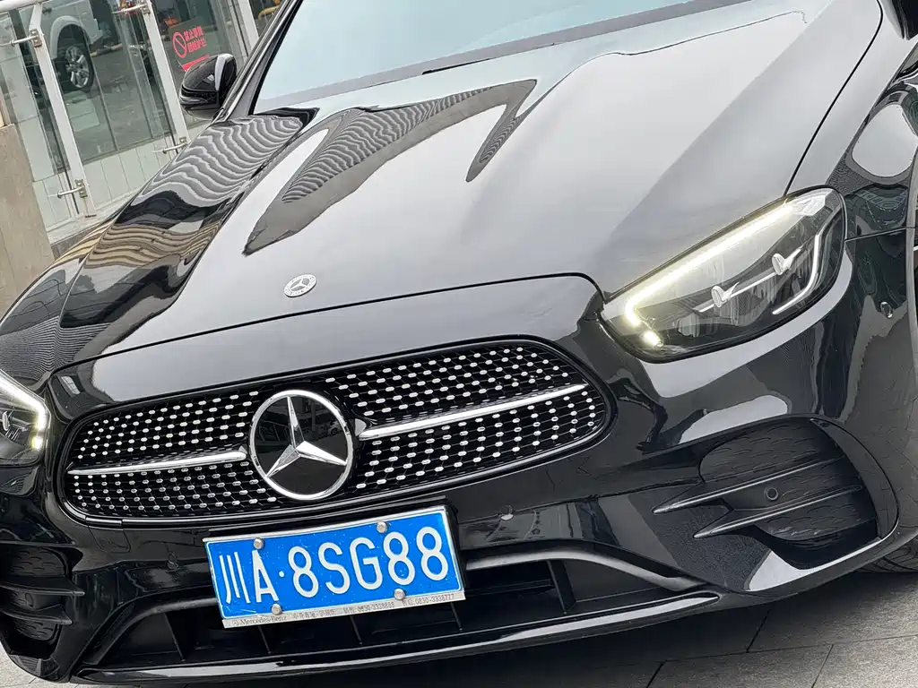 MERCEDES-BENZ E CLASS