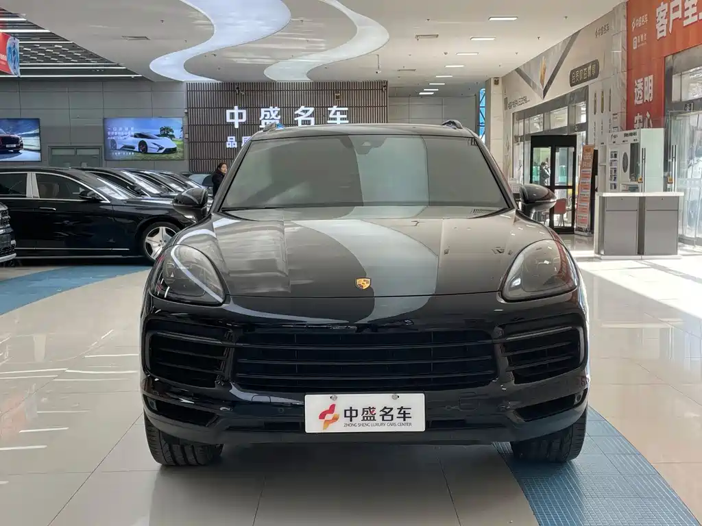 PORSCHE CAYENNE