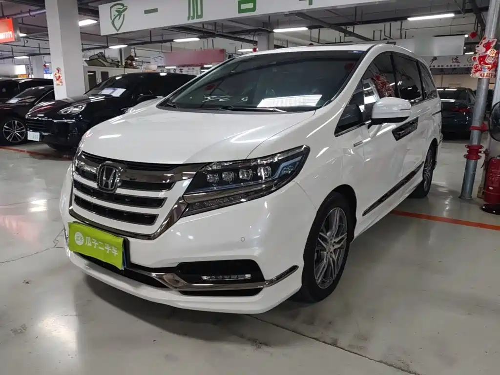 Honda Elysion — миниатюра 2
