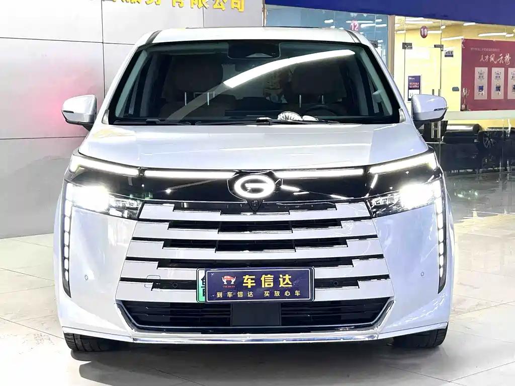 GAC Motor 传祺E8 PHEV — миниатюра 3