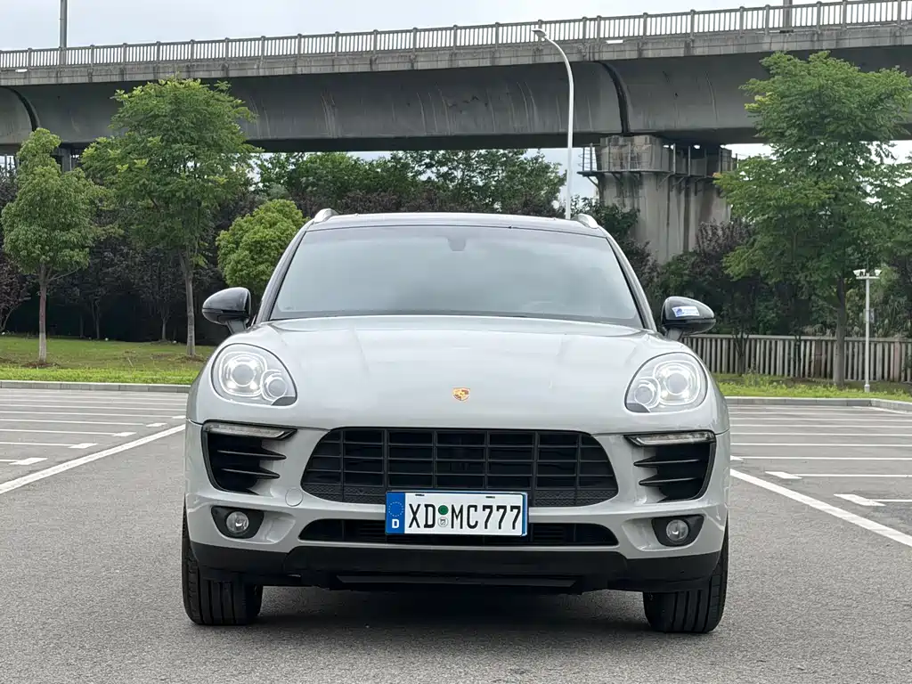 Porsche Macan 2016 Macan 2.0T