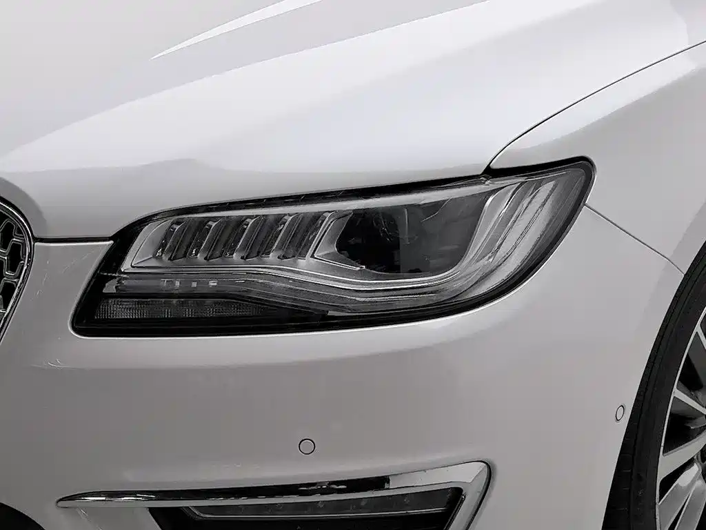 Lincoln MKZ — миниатюра 7