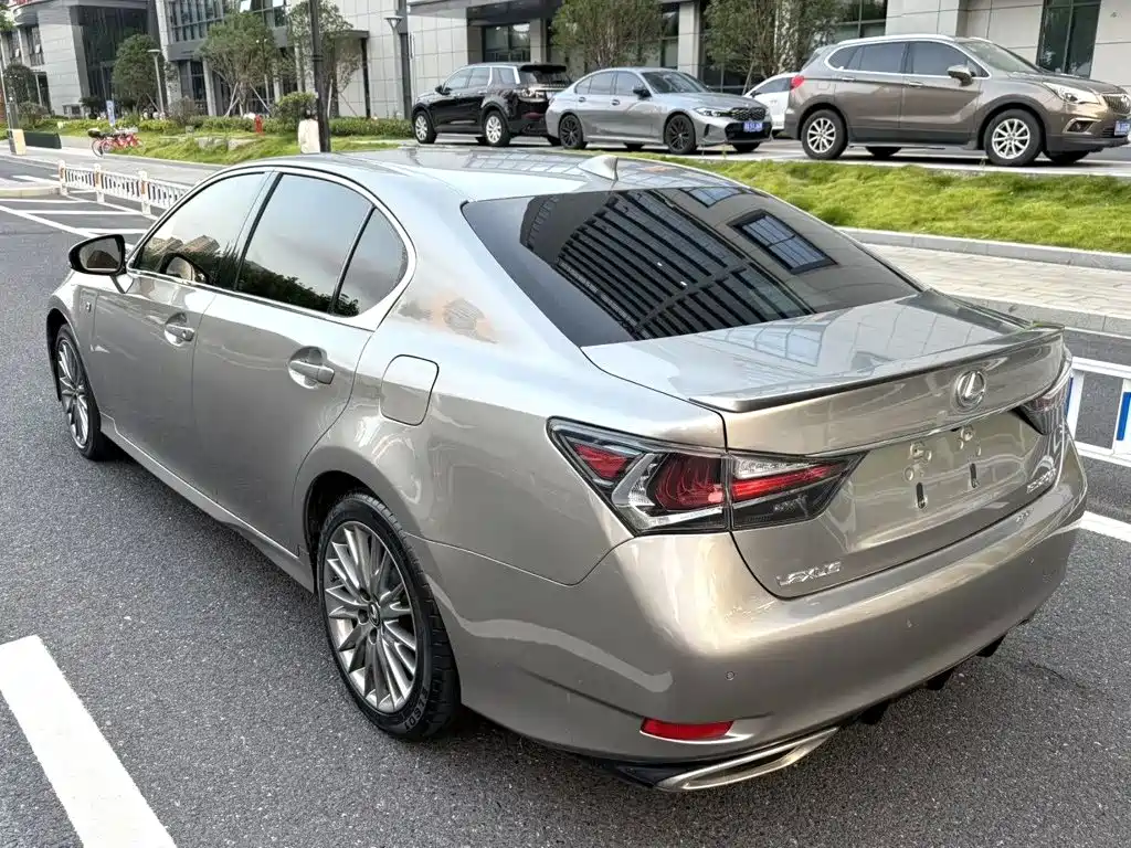 Lexus GS — миниатюра 4
