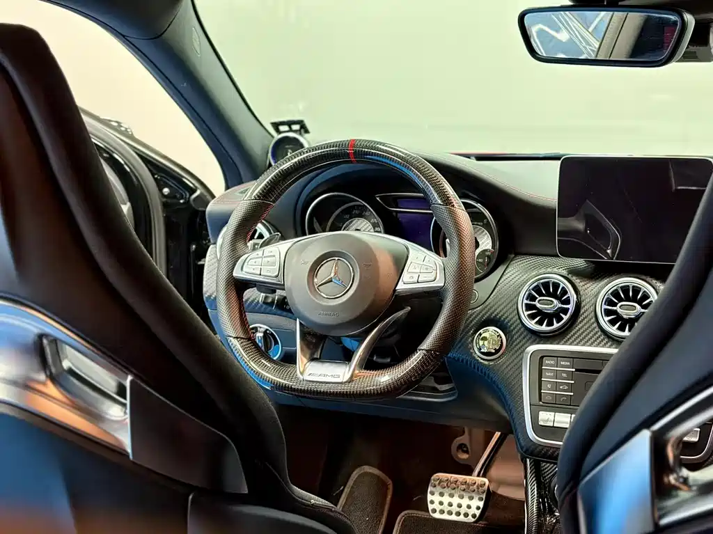 Mercedes-Benz A-Class AMG (Import) AMG A 45 4MATIC Treasure Edition, фото 13
