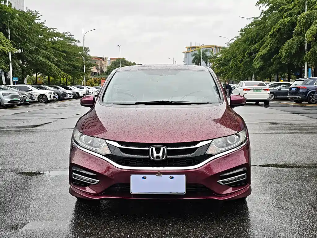 Honda Jade 2017 210TURBO CVT 5 мест