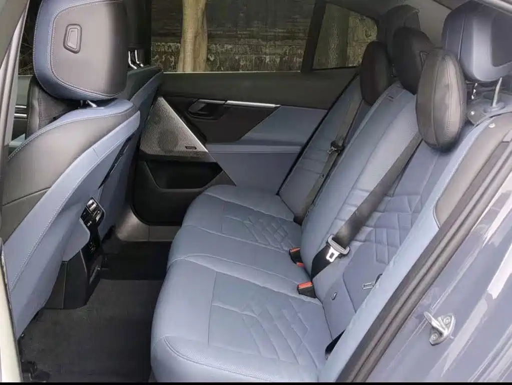 BMW i5 — миниатюра 11