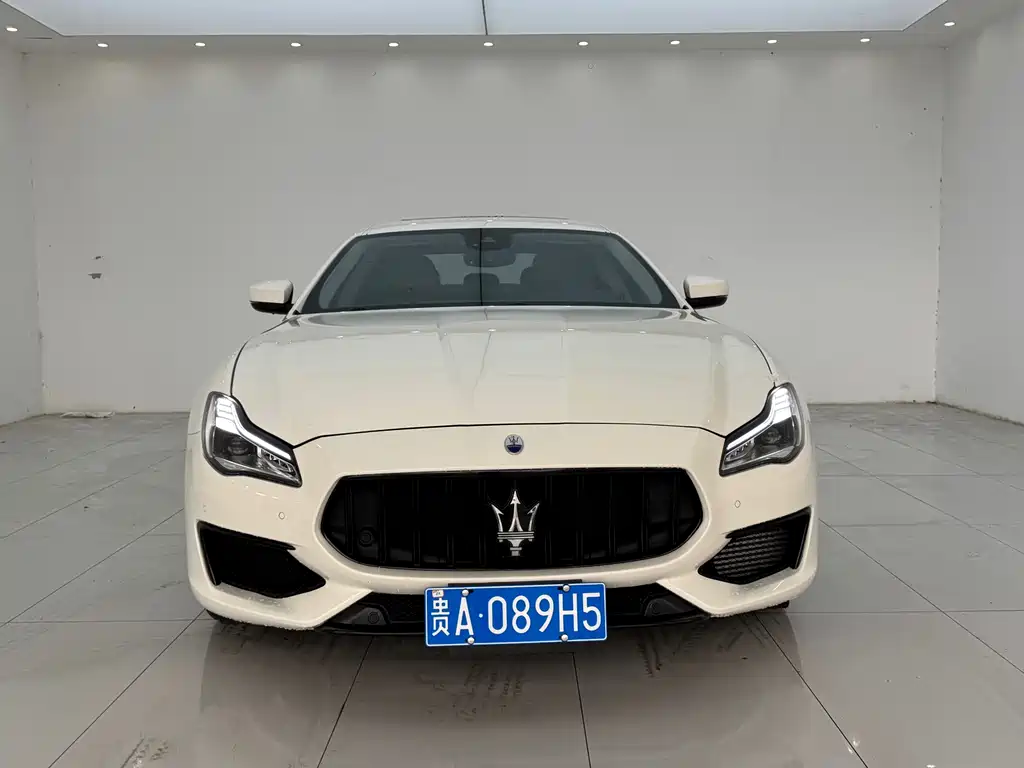 Maserati Quattroporte — миниатюра 11