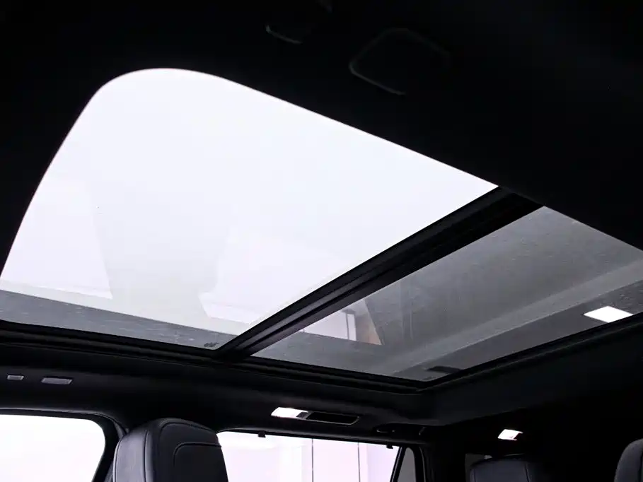Toyota Sequoia — миниатюра 12