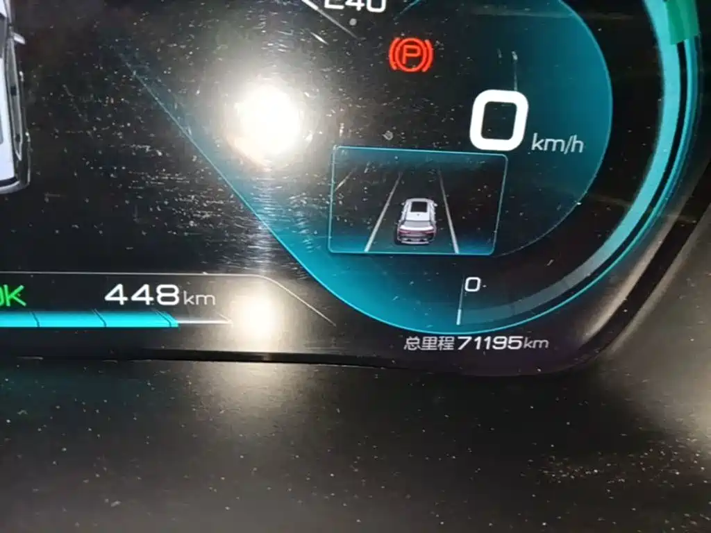 BYD Song Plus DM-i 2021 — фото 12