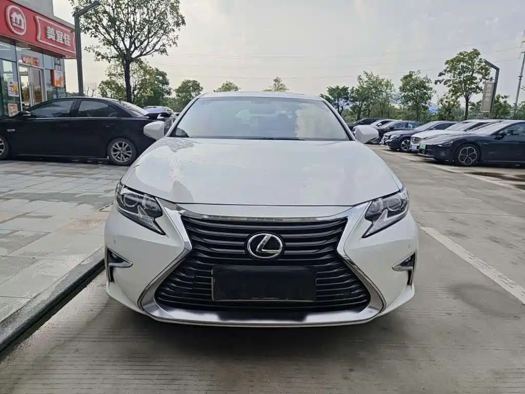 Lexus ES 2015 200 Elite
