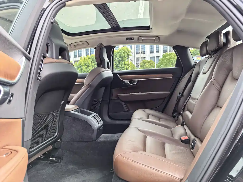 Volvo S90 2019 T5
