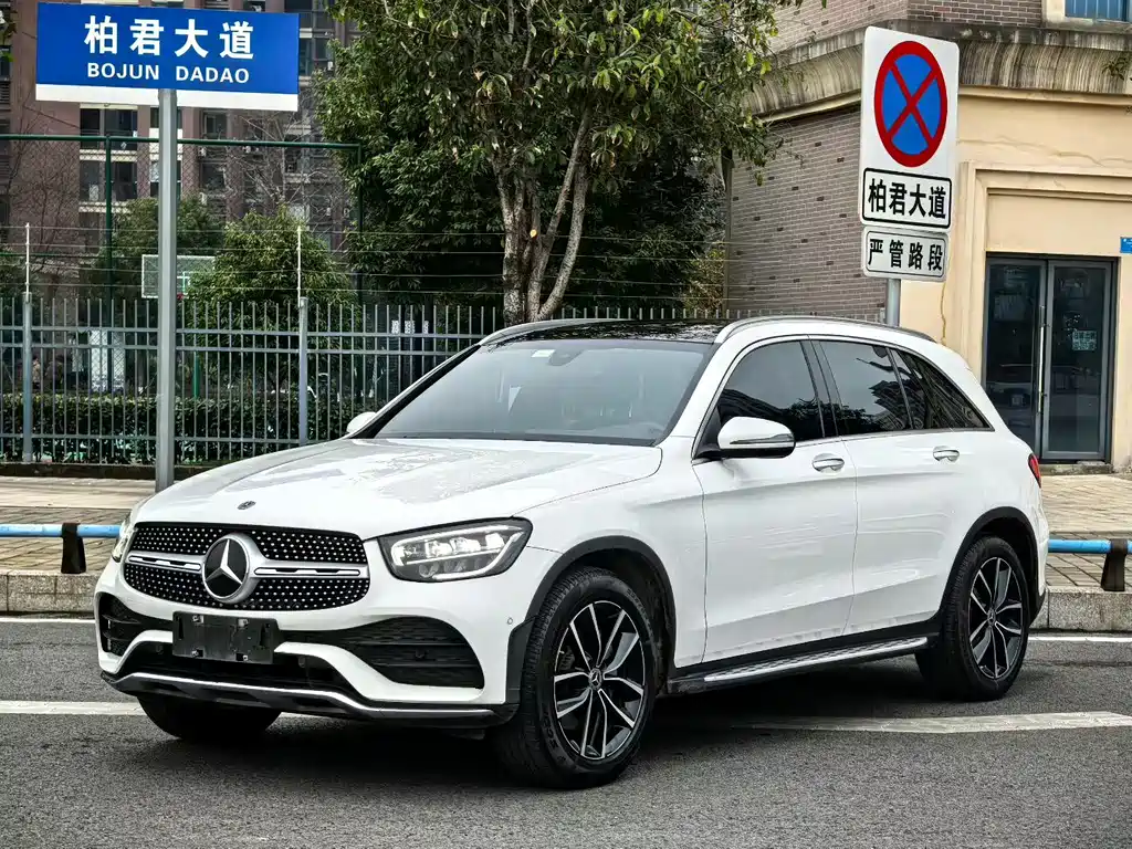 MERCEDES-BENZ GLC