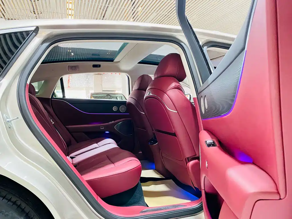 VOYAH Passion L — миниатюра 20