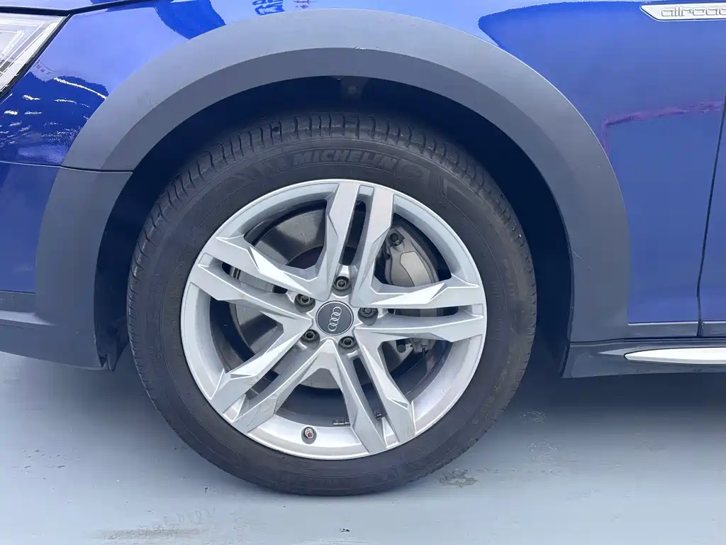 Audi A4 (Import) — миниатюра 4