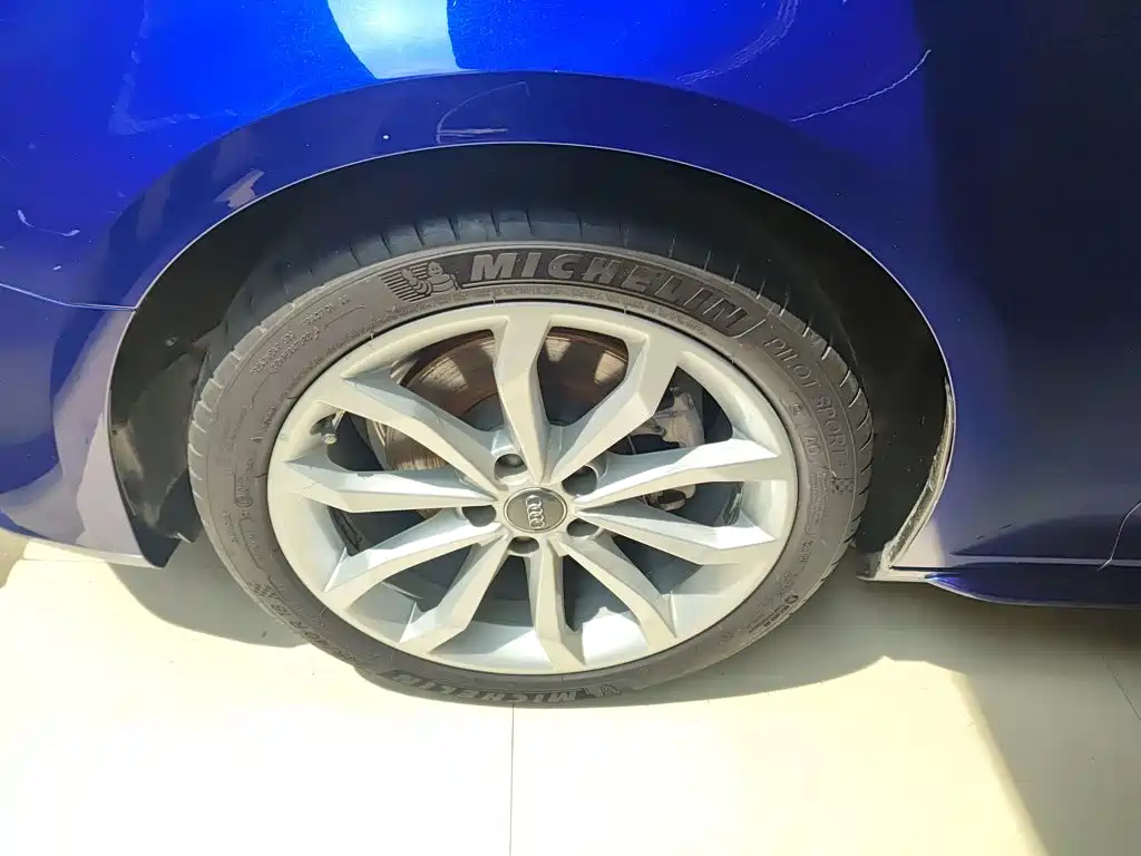 Audi A4L — миниатюра 25