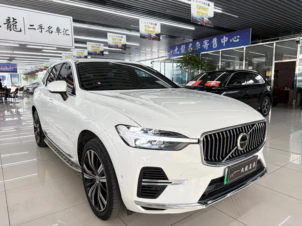 VOLVO XC60 PLUG IN HYBRID