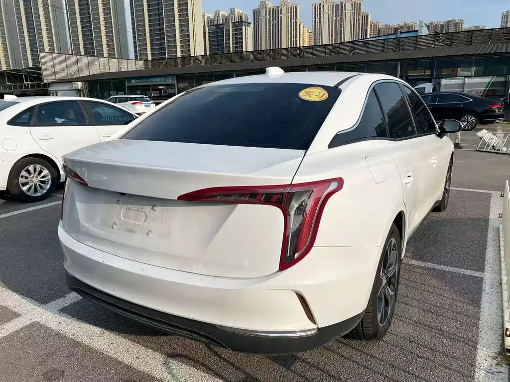 Hongqi Hongqi E-QM5 — миниатюра 5