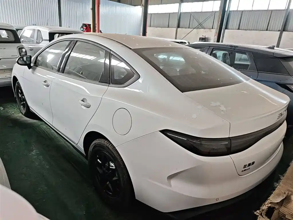 BYD Seal 05 DM-i 05 DM-i 2026 DM-i 128KM Luxury