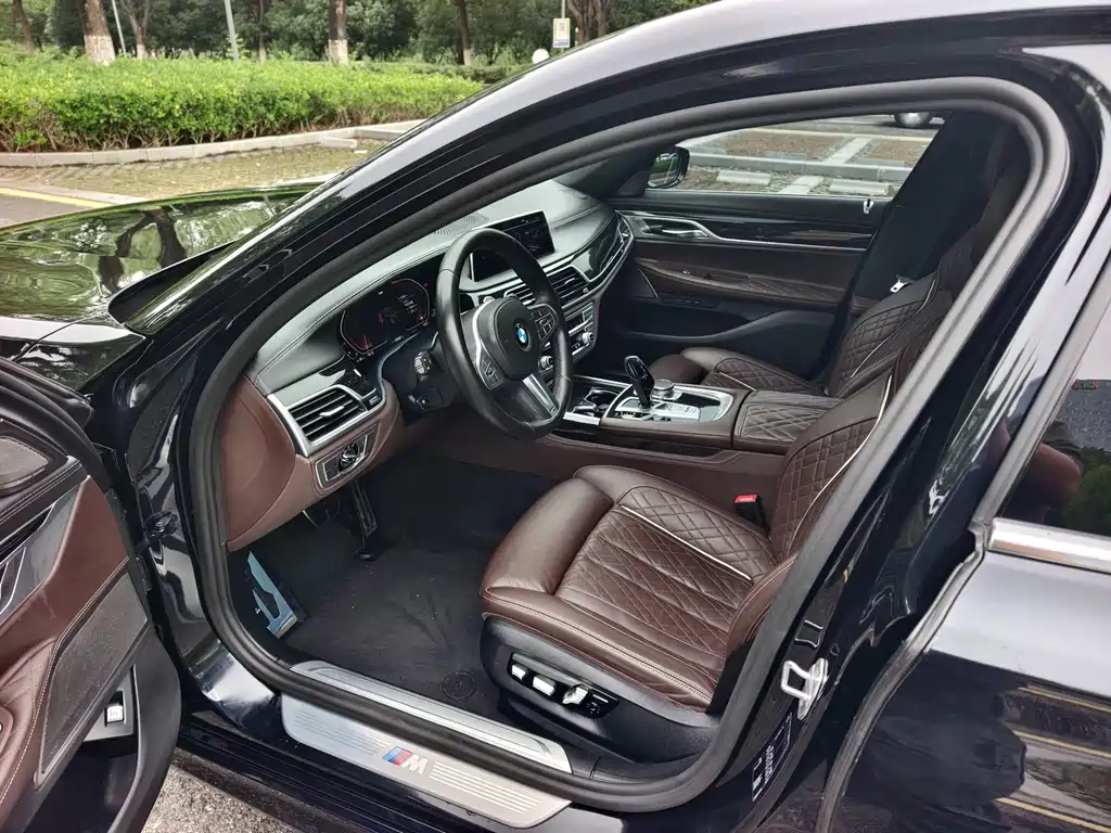 BMW 7 Series 7 2019 740Li Lead M Sport