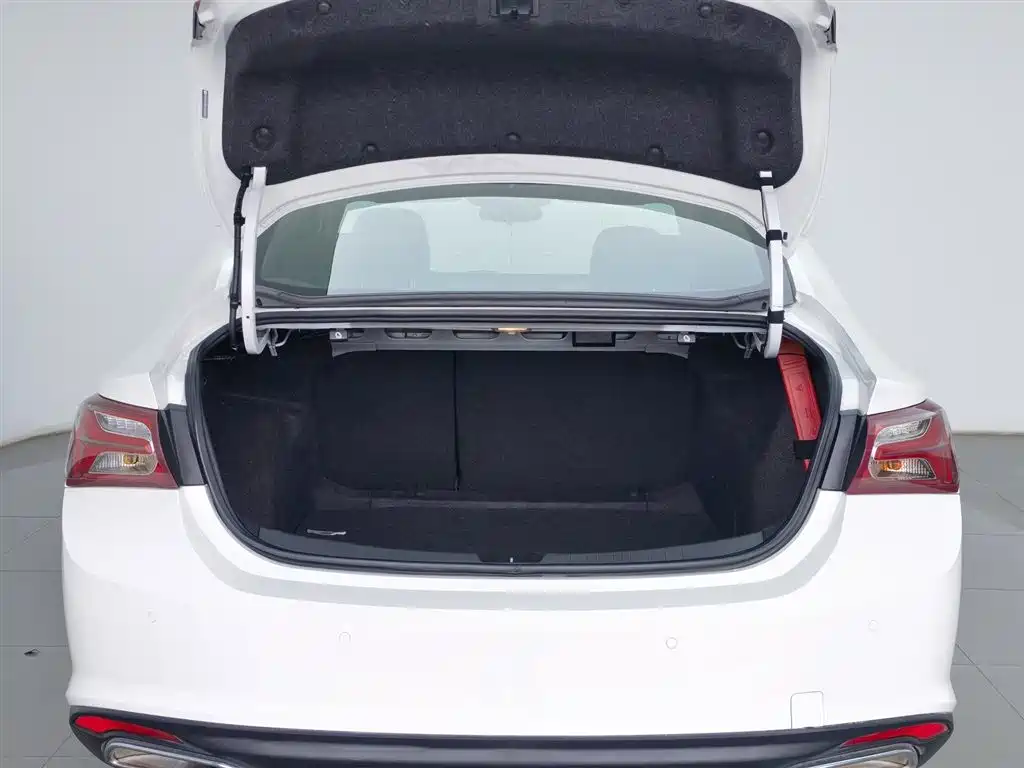 CHEVROLET MAI RUIBAO XL