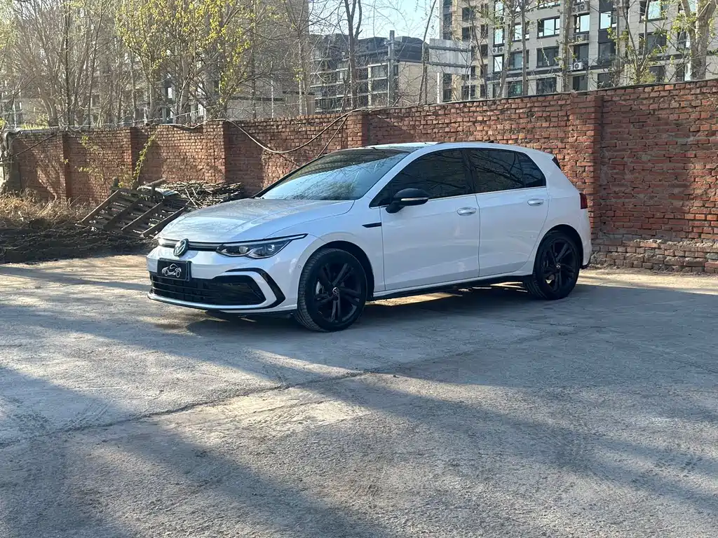 Volkswagen Golf 2023