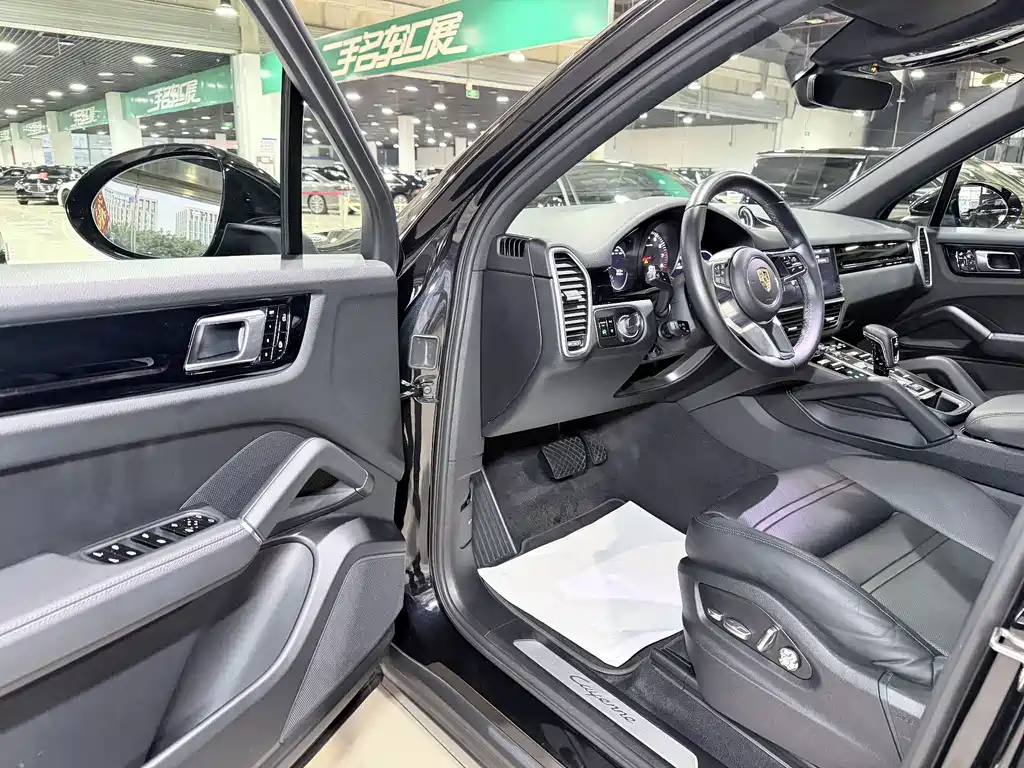 Porsche Cayenne 2019 Cayenne 3.0T
