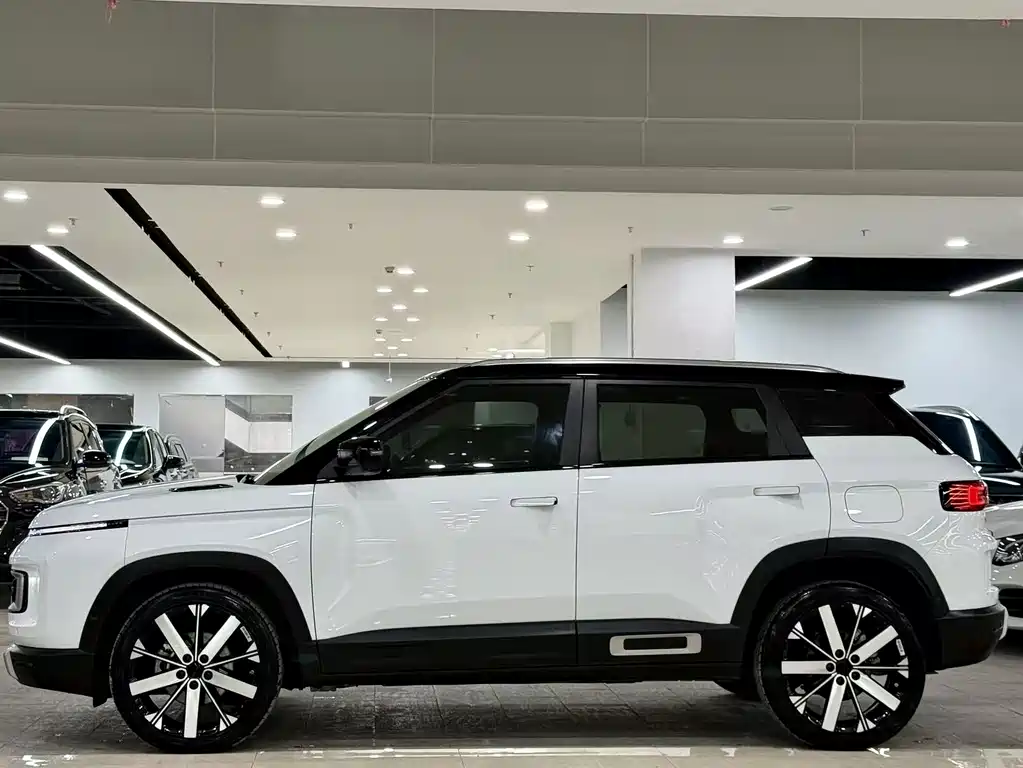 GEELY AUTOMOBILE GEELY ICON