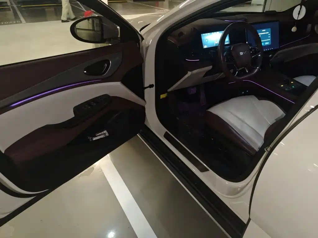 BYD Seal 07 DM-i — миниатюра 17